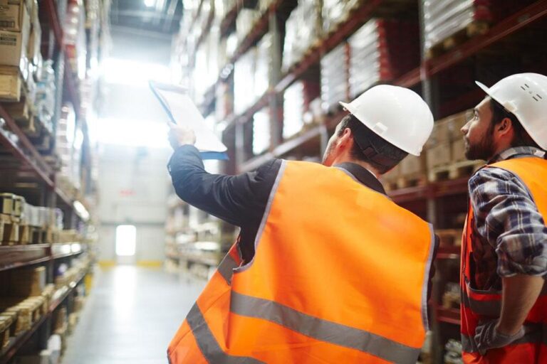 Trabajadores logísticos