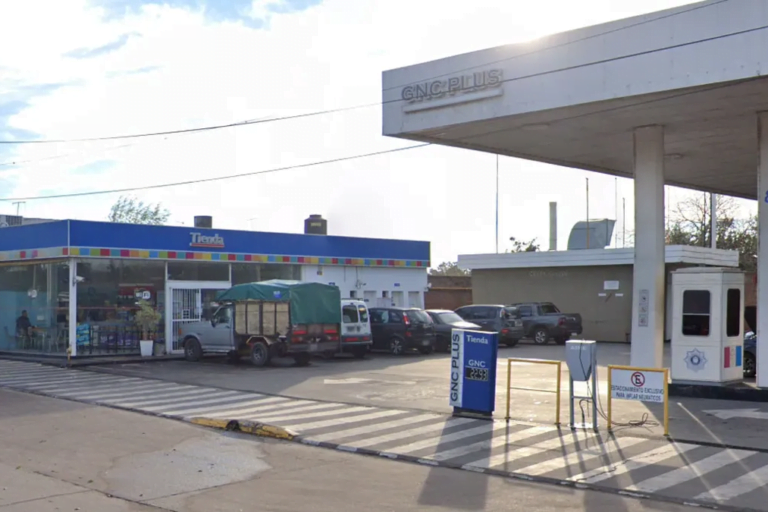 Estaciones de Servicio, combustible