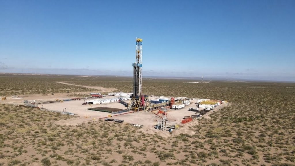 Vaca Muerta, Petróleo y gas