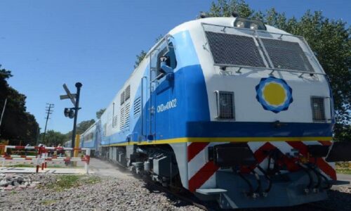 tren a Tucumán