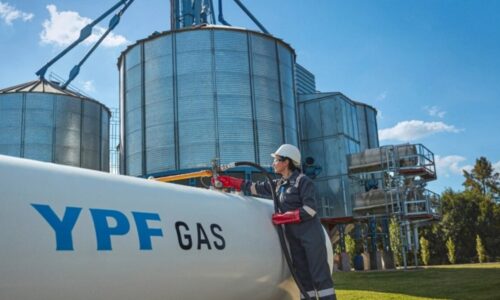 YPF, Pablo Iuliano, GNL