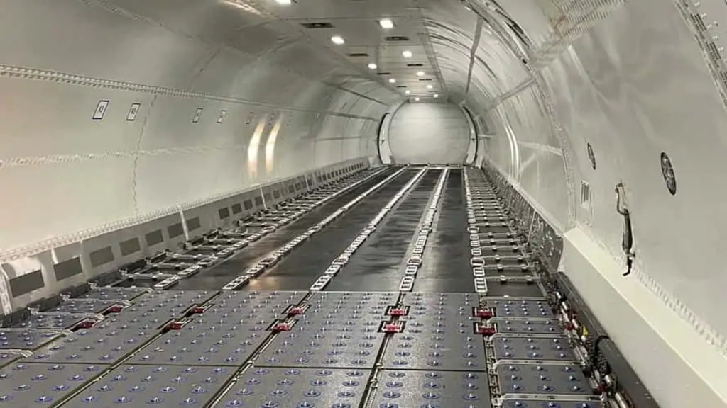Transporte aéreo de Carga, Mirgor