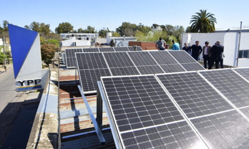 Estaciones de servicio, energía solar