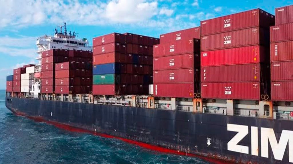 Transporte de carga fluvial, ZIM, Containers, logítica