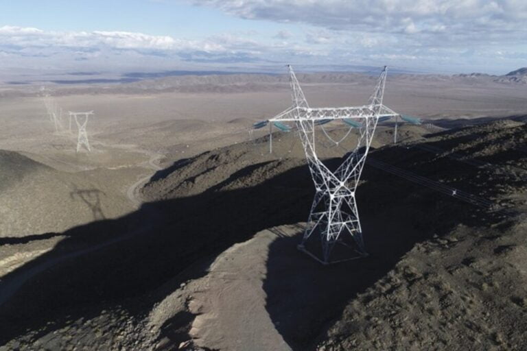 Línea de 500 KV