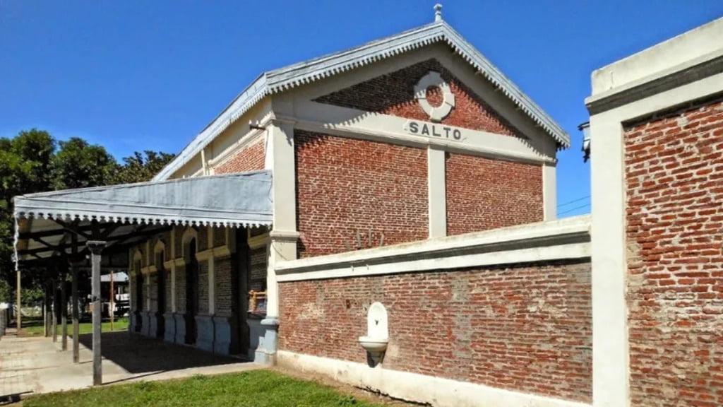 Línea Belgrano, Trenes, Ministerio de Transporte