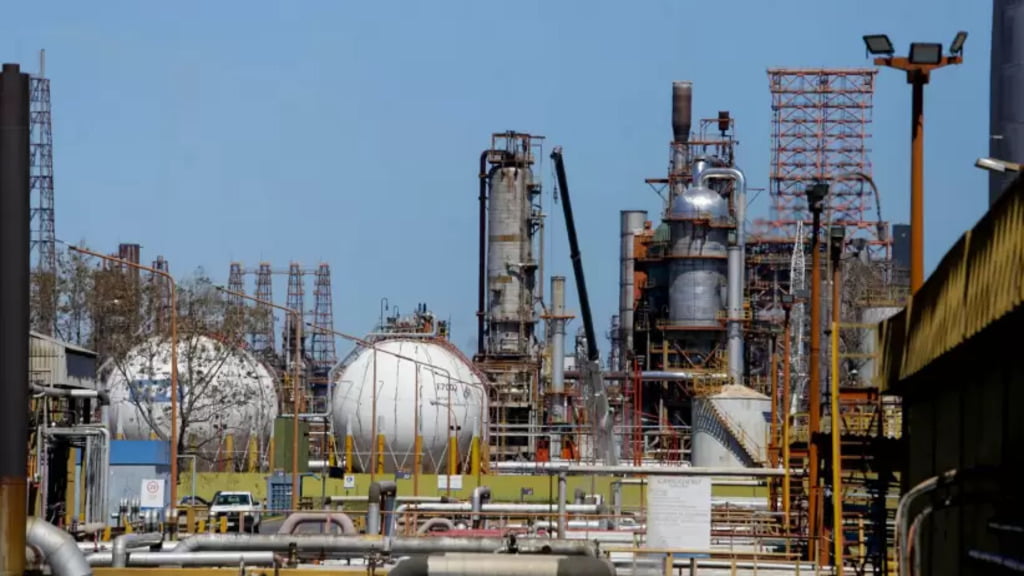 Refinación de petróleo, combustibles