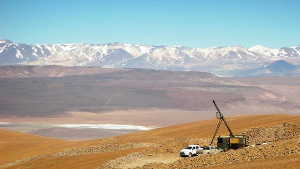 Más inversión de una minera canadiense en un proyecto de cobre en San ...