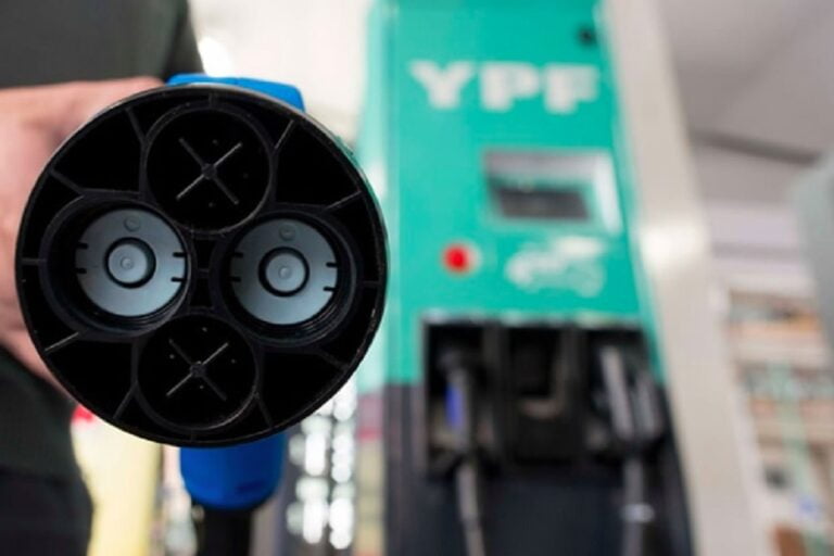 cargador auto eléctrico YPF