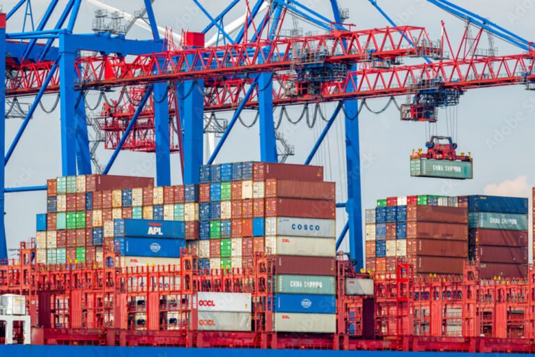 Cosco, Contenedores, logística