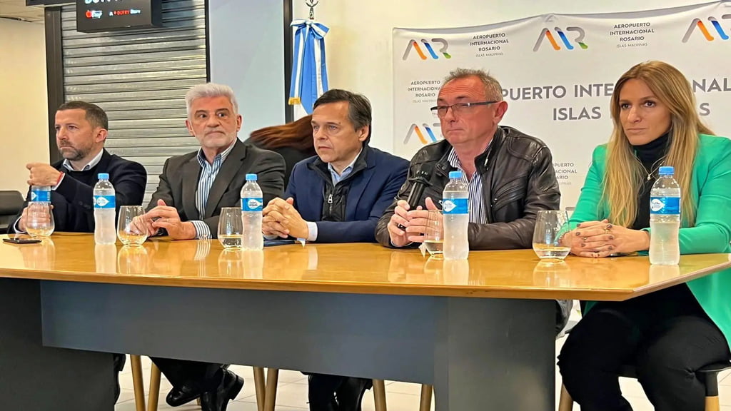 Diego Giuliano en el Aeropuerto de Rosario
