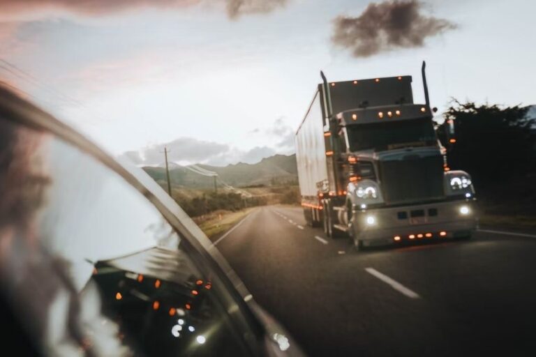 Uber Freight, Waabi, Camiones