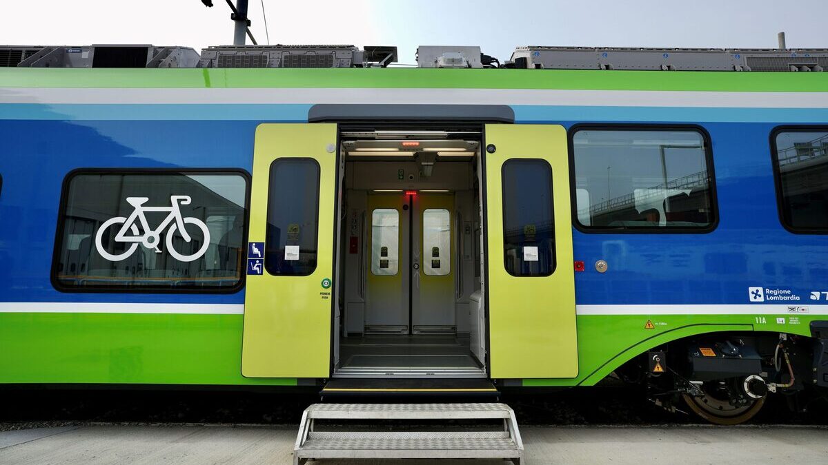 Hidrógeno, Tren, Italia