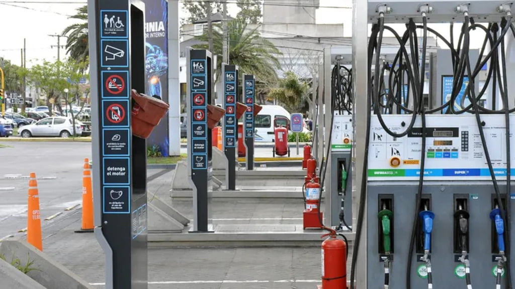 Falta de combustibles, estaciones de servicio