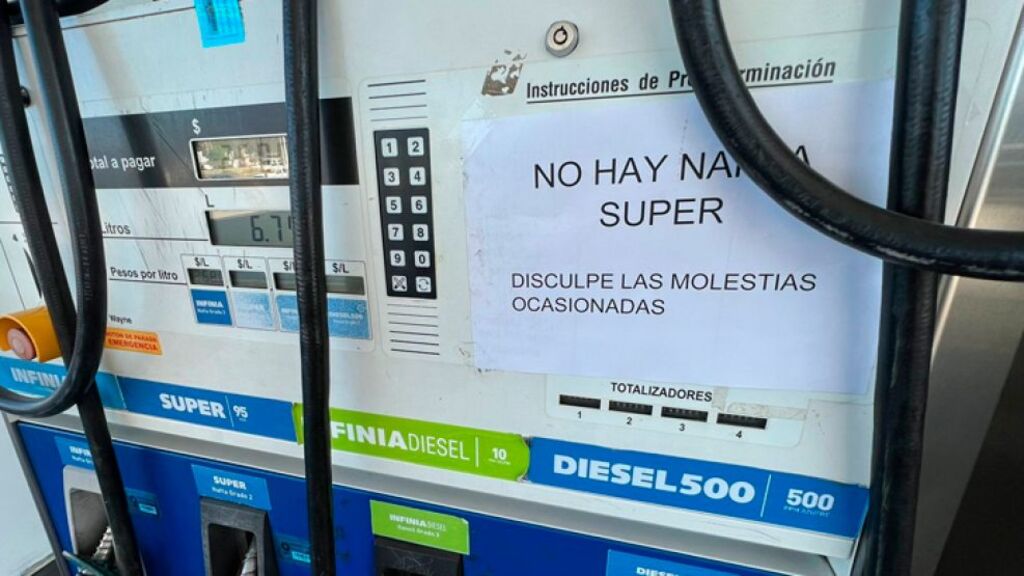 Desabastecimiento, aumentos de combustible