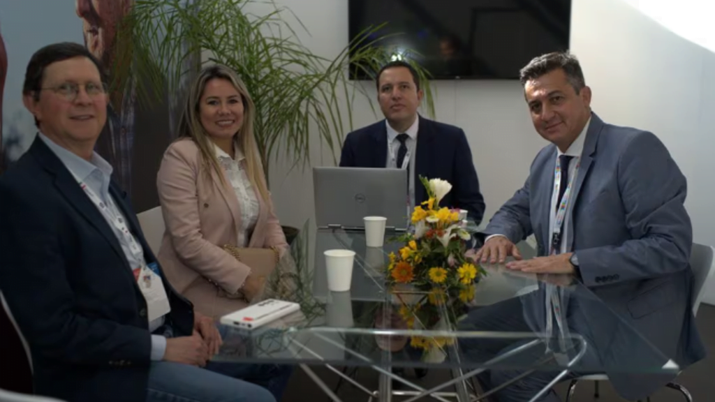 Agencia de Turismo, Alejandro Lastra, Angie Duarte