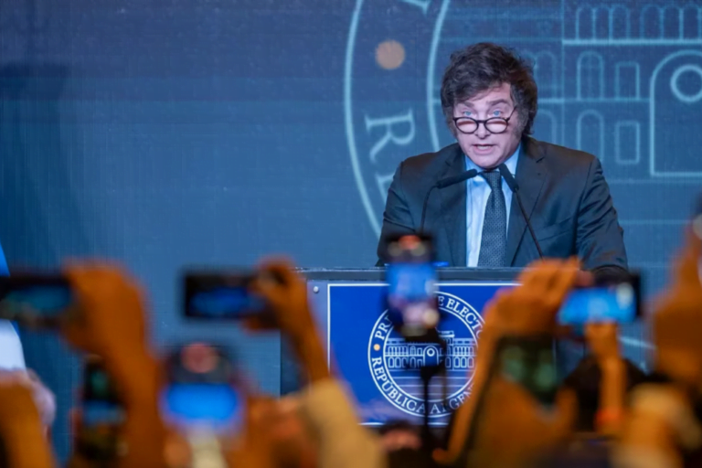 Javier Milei, Presidente de Argentina, YPF