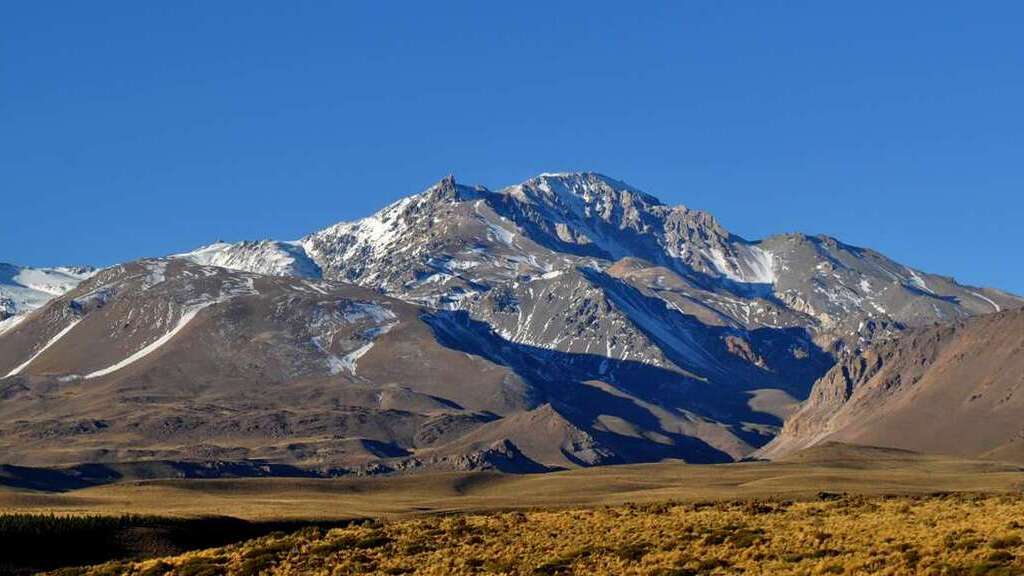 Neuquén, Volcán Domuyo, ADI-NQN
