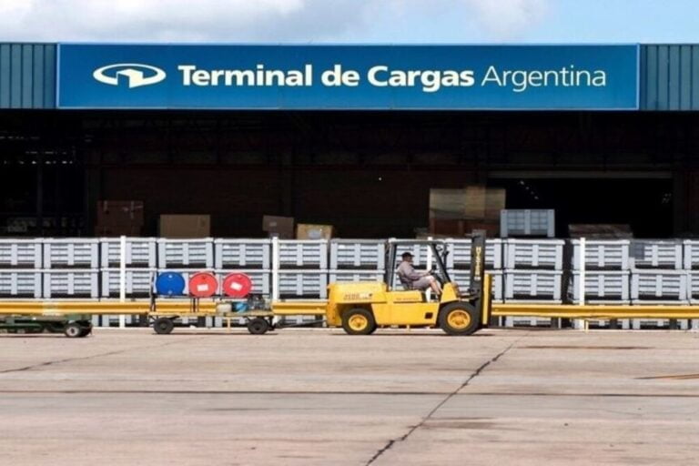 Transporte de Carga aéreo, Aviones, Ezeiza