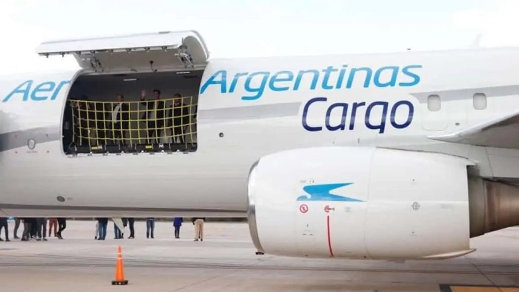 Aerolíneas Cargo, Cargueros, Vuelos