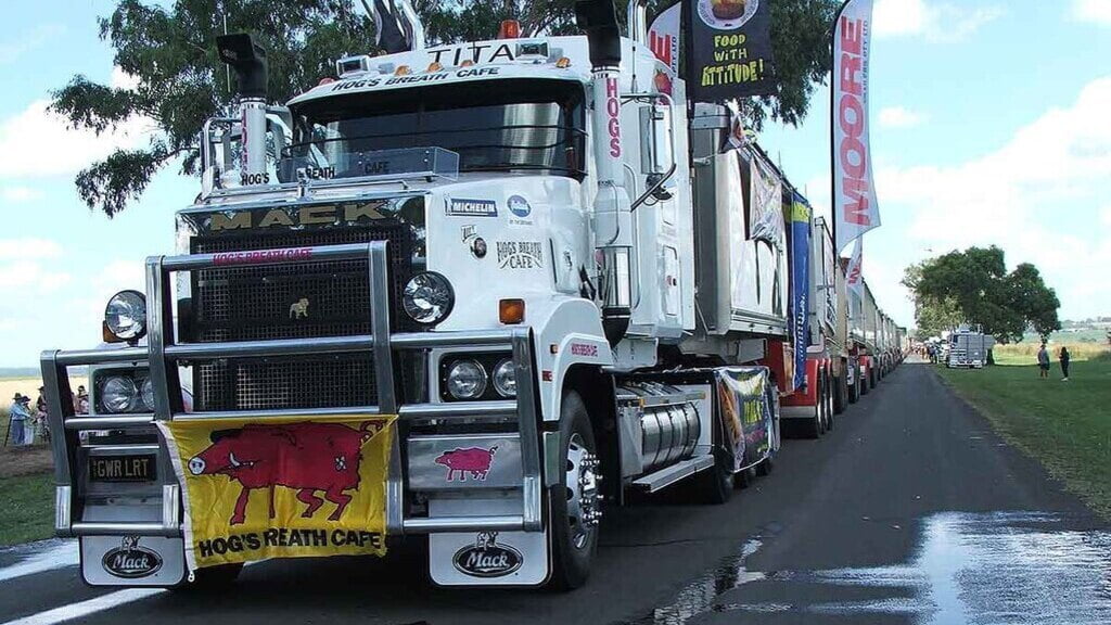 Camiones, Mack Titan