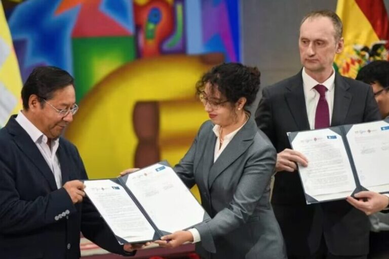 Rusia, Bolivia, Litio