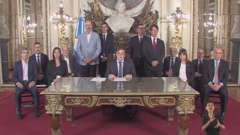 Javier Milei, DNU, Registro Automor