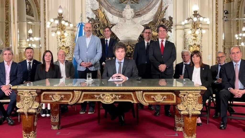 Javier Milei, DNU, Energías Renovables