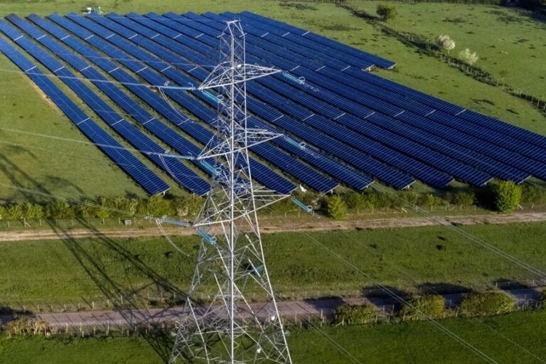 Energías renovables, Inversiones, Descarbonización