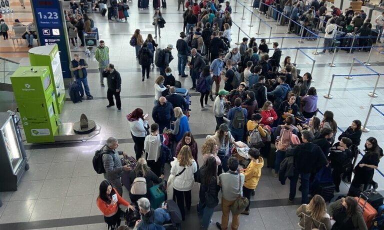 Vuelos, Aerolíneas Argentinas, Paro