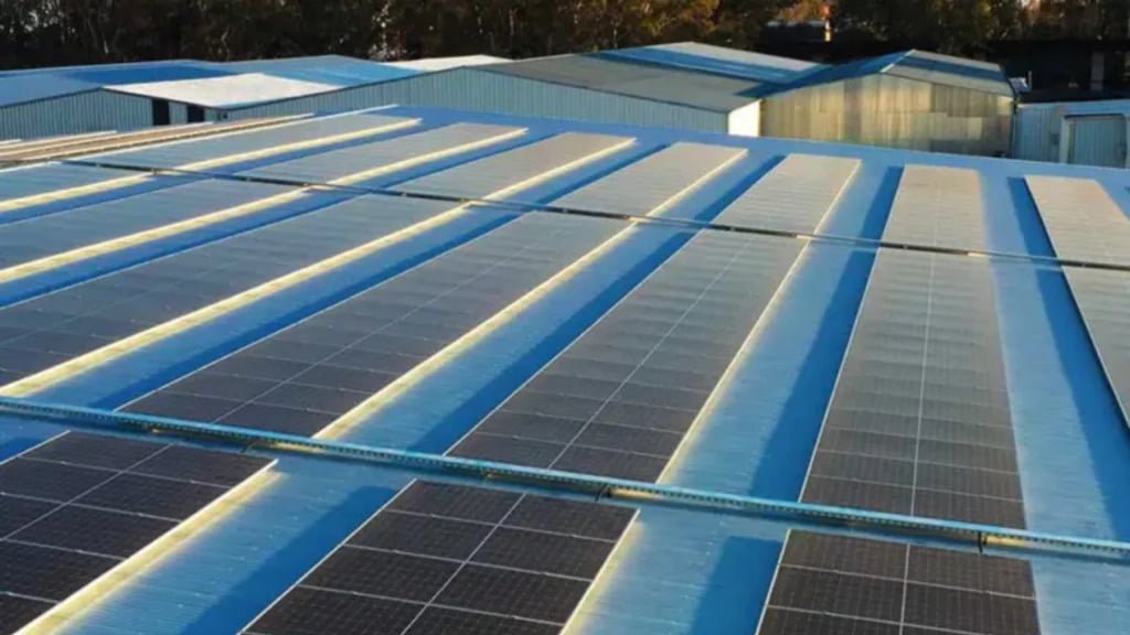 Paneles solares, celdas fotovoltaicas, baterías usadas