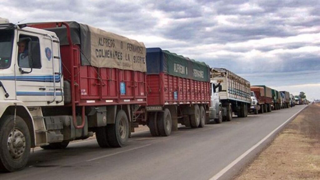 Transporte de cargas, camiones, puertos de chile