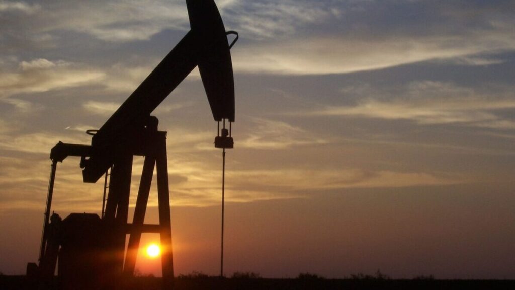 Santa Cruz, YPF, Petróleo