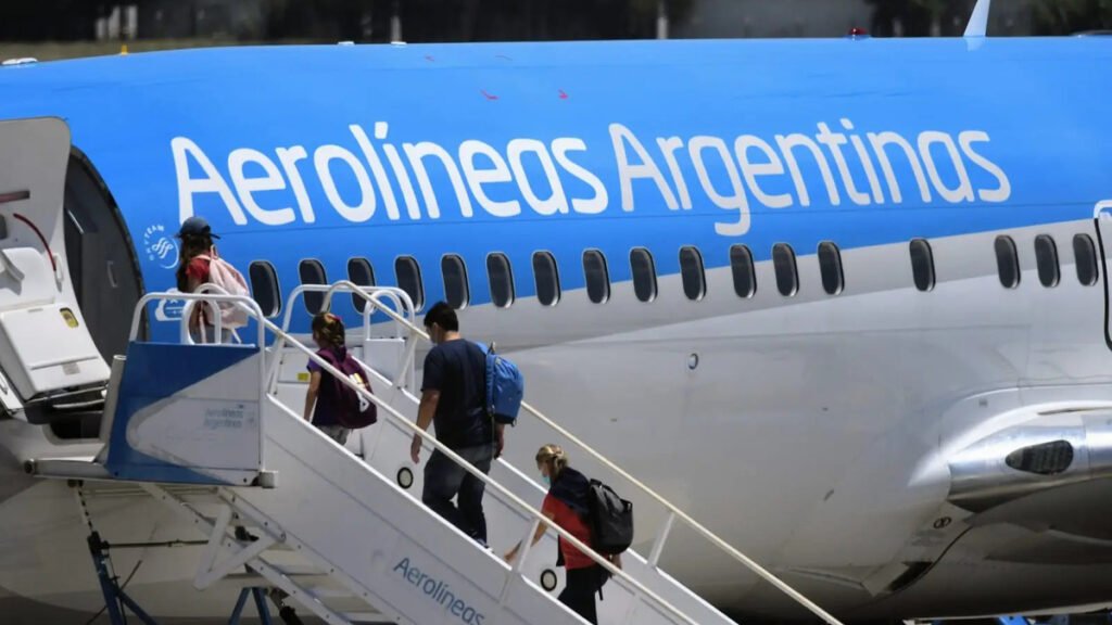 Aerolíneas Argentinas, Vuelos, Semana Santa