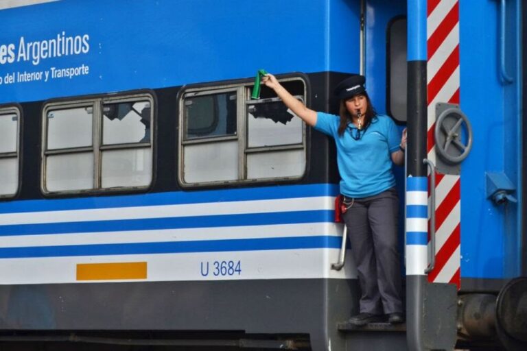 Trenes Argentinos, Retiros, Personal