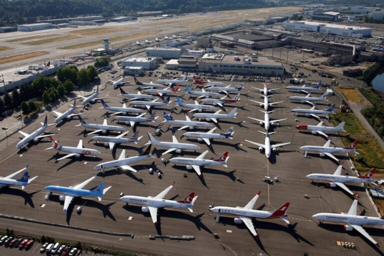Aviones, Vuelos, Aerolíneas