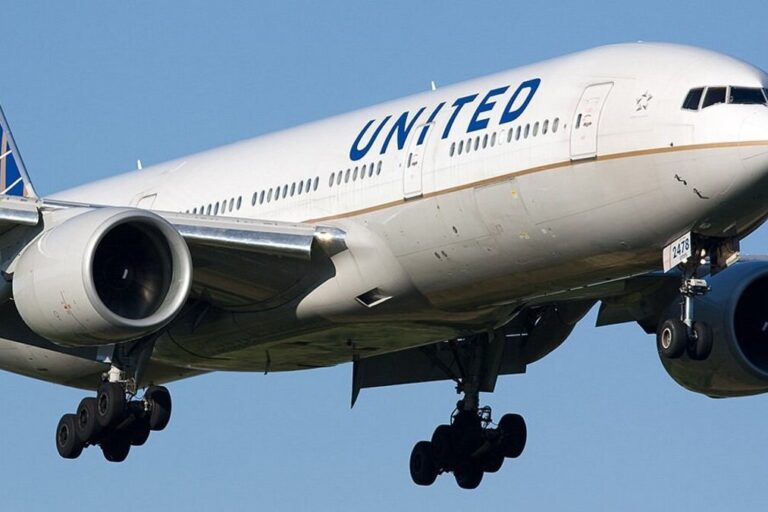 Aerolíneas Argentinas, United Airlines, Estados Unidos