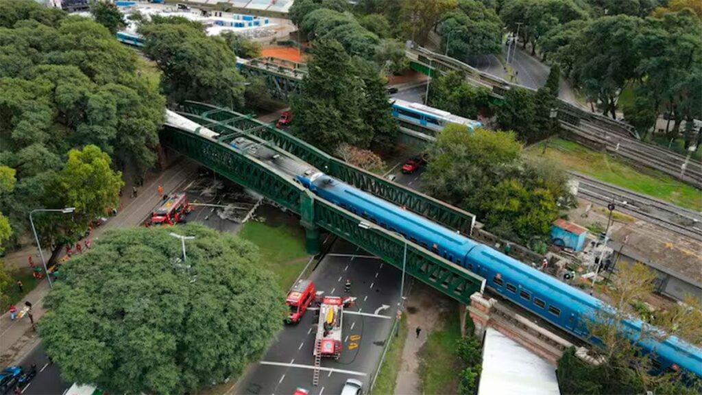 emergencia ferroviaria, choque de trenes en palermo