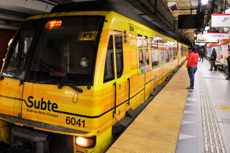 Subte, Buenos Aires, Transporte público, SUBE, Aumento de Boleto