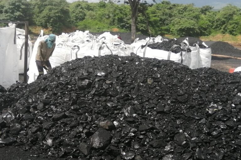 Asfaltita, Minería Neuquén, Vaca Muerta, Pozos Petroleros