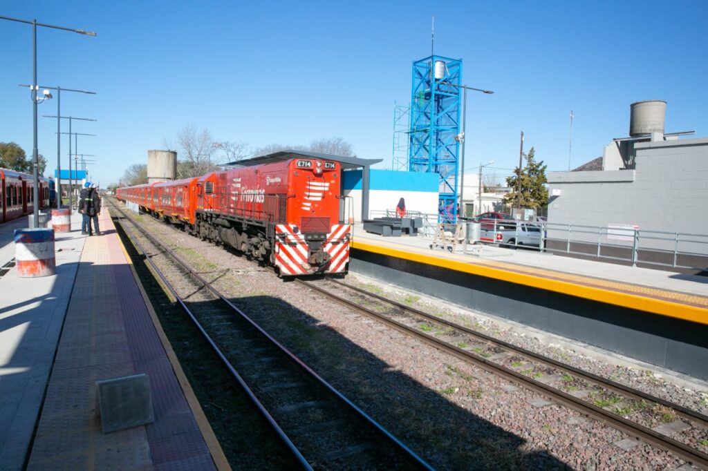 Tren Belgrano Norte, Metrobús del Belgrano Norte, Metrobús entre Retiro y Pilar
