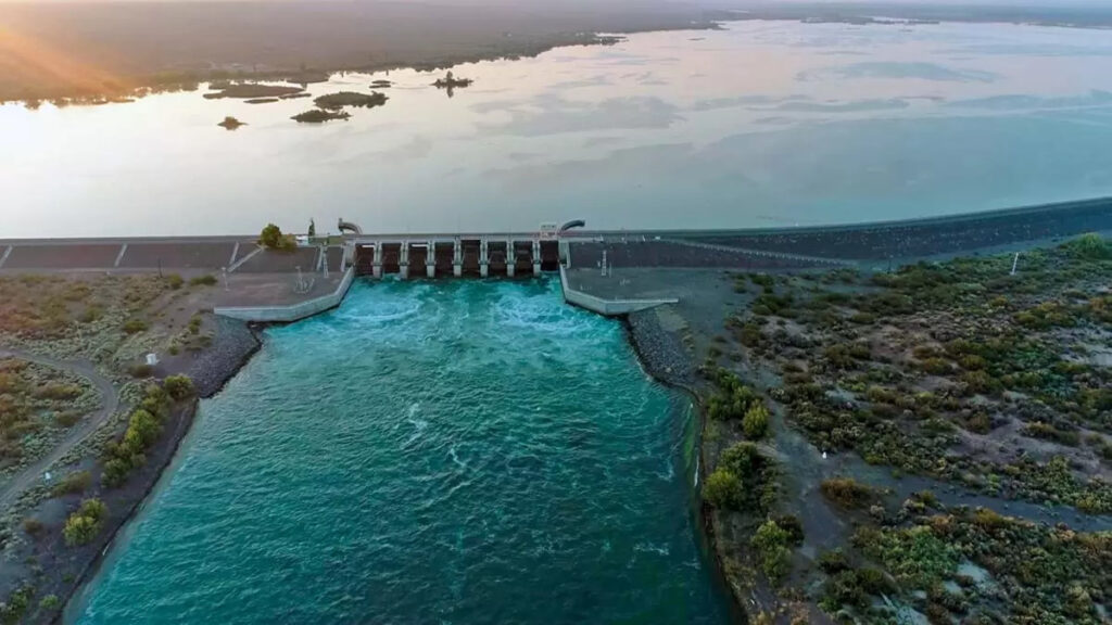 Neuquén, Represas Hidroeléctricas, Rolando Figueroa, Energía Renovable, Regalías