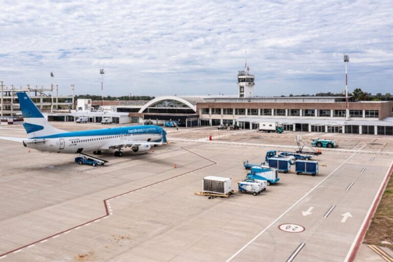 Punta Cana, Tucumán, Rosario, Córdoba, Aerolíneas Argentinas, Vuelos