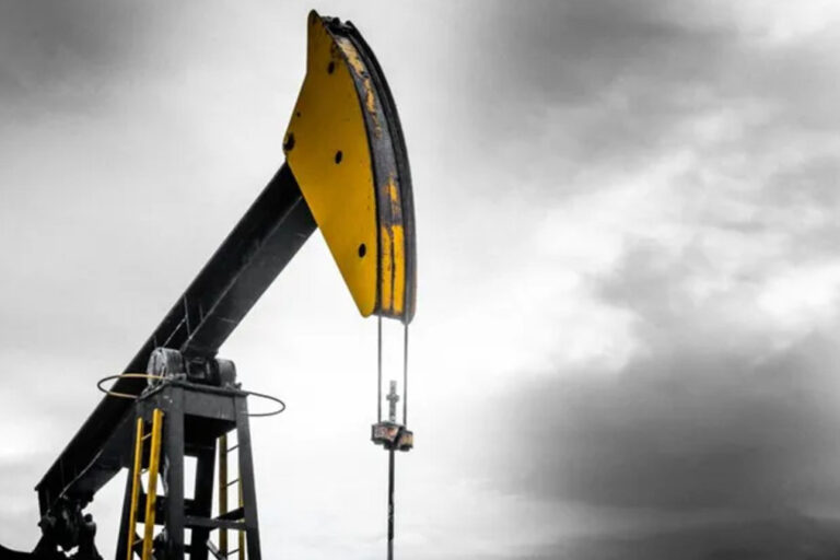 Yacimientos petroleros, Chubut, YPF, Pecom