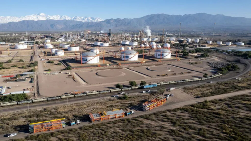 YPF, Refinería de Luján de Cuyo, Combustibles, Azufre