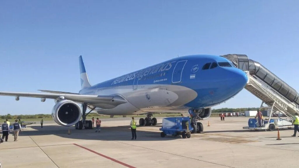 Aerolíneas Argentinas, Ministerio de Economía, Subsidios, Recorte de personal