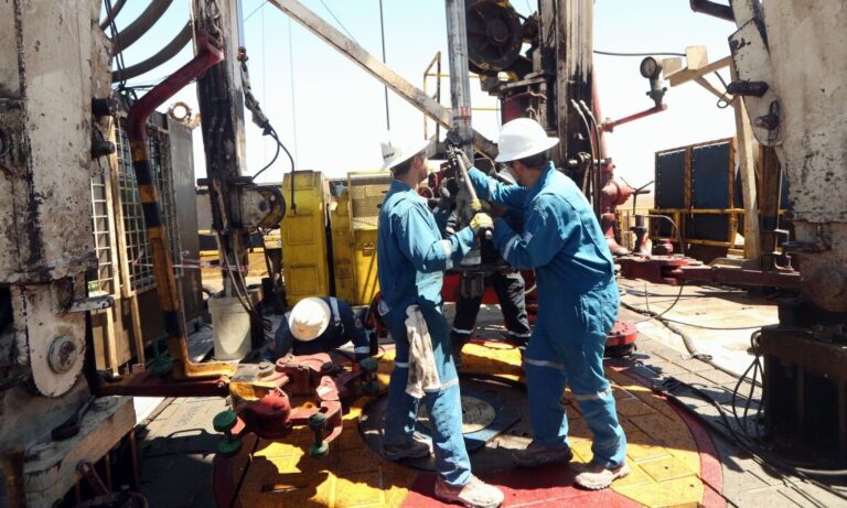 SUPEH, Sindicato Petrolero, YPF, Megaproyecto GNL, Petronas