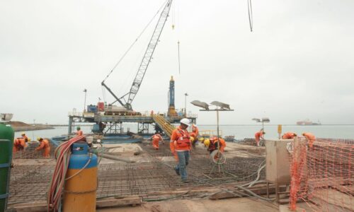Puerto, GNL, YPF, Río Negro