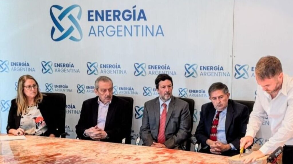 ENARSA, Tristán Socas, Santiago Caputo, Privatización, Energía Argentina