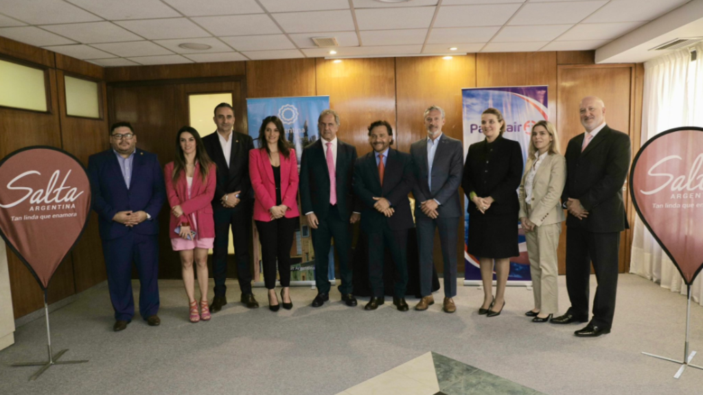 Paranair, Salta, Vuelos internacionales, Turismo
